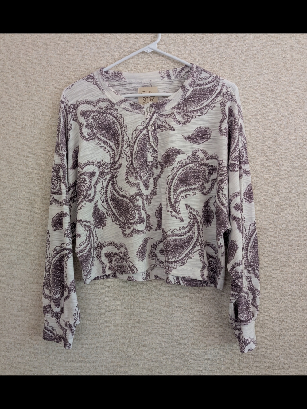 Chaser Cream and Mauve Paisley Henley Pullover